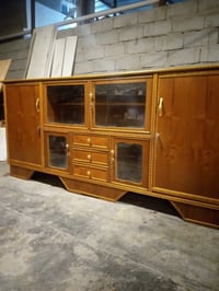 بوفيه ٢٫٥م • نضافه • متعوب عليه