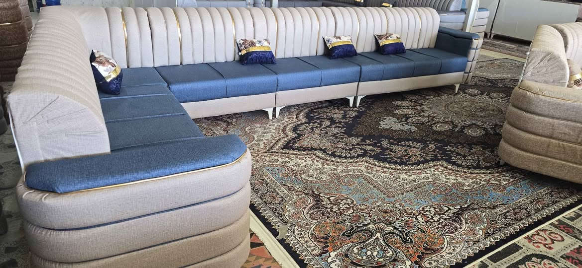 بالنقد 🌺والاقساط🌺 للموظفين❤️ والمتقاعدين❤️ حاملي ماستر الرافدين اسعار مناسبه جدا جلسات عربيه🌺 وتخم ديوان شغل درجه اولى💥 مقعد بلوك اسود ١٤ملم الثقيل🌞 موسوقي العنوان نجف حي الرحمه شارع٢٠ مجمع العائله ***********وات ساب النجف, العراق
