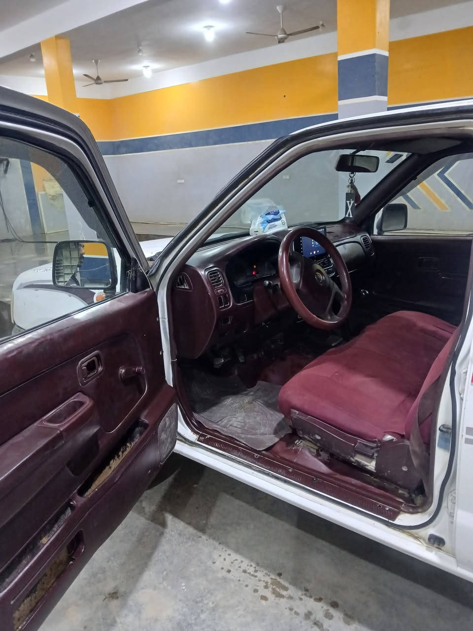 سياره نيسان للبيع 2007 كشره نظيف محرك بيه تنقيص
***********
