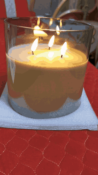 شمعدان تحفة زجاج فضي حجم كبير موضح بالصورة
جديد بالكارتونه غير مستعمل
اصلي اوربي 
يعمل على البطاريات
مع ريمونت كونترول تحكم في قوة الاضائة واطفاء تشغيل
للاستفسار تواصل خاص 
يوجد توصيل لجميع محافظات العراق ٣ الاف


**إذا كنت صاحب هذا الإعلان وتريد حذفه لأي سبب، رجاءا أرسل رسالة إلى الدعم الفني**