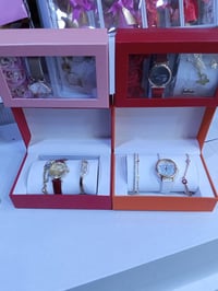 اجمل هدايا عيد المعلم  متوفرة لدينا  #مكتبة الهداية يتوفر لدينا خدمة ا...