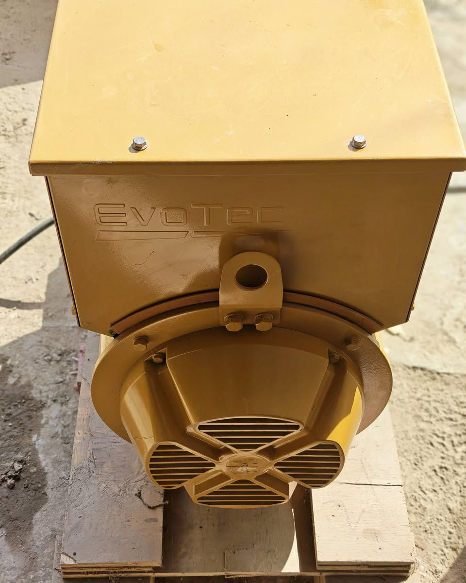 السلام عليكم يوجد راس توليد ايفو تك اصلي جديد غير مستخدم طبك بلادي 20KV ثري فيز للبيع للاستفسار الاتصال على الرقم ***********
