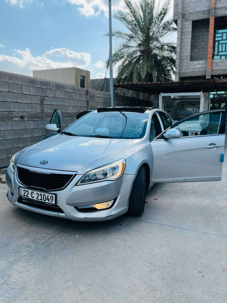 سلام عليكم  كادنزا للبيع اومراوس حسب القناعه  موديل 11 خليجي  فول مواصفات للخير  اشاير  بل مرايات انارت ترحيب  بصمه +ابواب  بصمه تشغيل اكشانه الاماميه كهربأء وتدفيه تحكم بل تجوه الخلفيه  وستيرن تحكم كهرباء 
محرك كير كفاله تبريد قطعتين شغال سياره حلوه كلش ومرتبه تخم تاير صدر 100/100 سياره فول مواصفات للخير معروفه بعد الكادنزا بل مواصفات 
سيارة بيه صبغ بس الاجاملق  الامامي  اليمنه بس ول باقي كفاله عامه وسونارها موجود ويه صور 
رقم اربيل  تحويل ثاني  يوم او تريد وكاله
مكاني الانبار الرمادي شارع 40
وسعر 118وبيه مجال شراي يتصل ع رقم ***********
