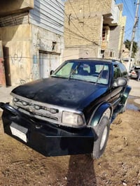 سيارة بلايزر موديل ١٩٩٧ كير محرك بلاد مصبوغة عام تخم تاير جديد رقم باب...