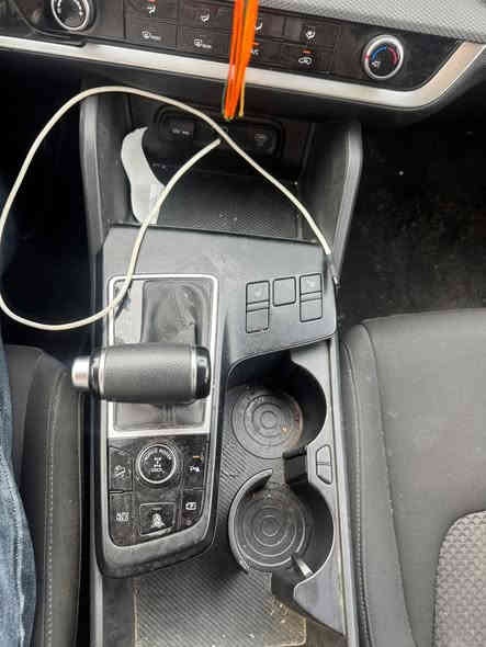 سبورتج 2024 السيارة وارد أمريكي حادثها مثل ما موضح ب الصور السيارة ما مفتوح بيها برغي ما مبدل بيها أي قطعة ولاصبغ مكفوله سعر 

دفترين 28400 مليون 
20.000$

علاء اوبل 

***********

واتس اب فقط
