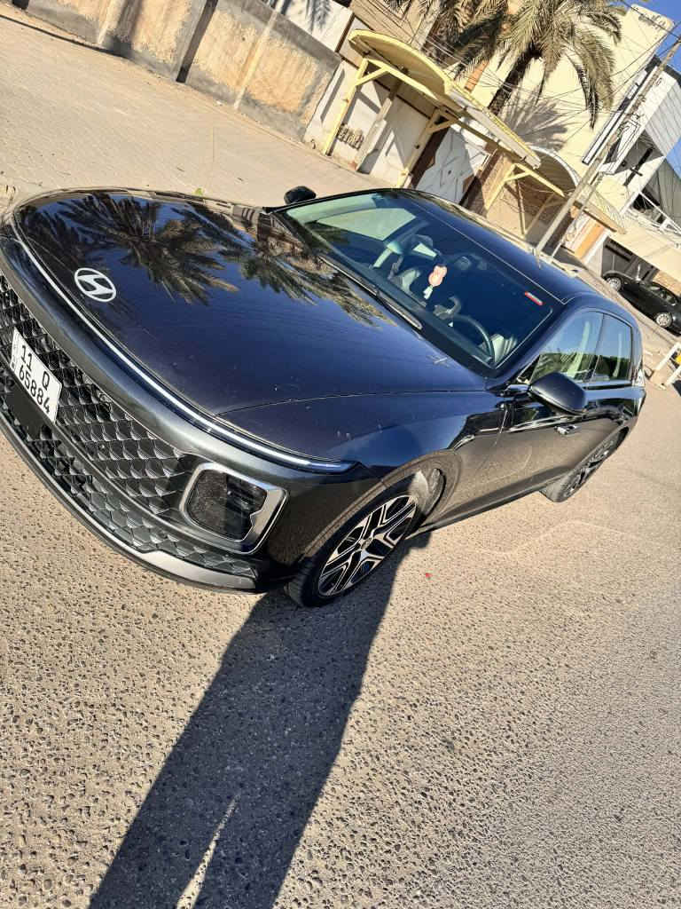 السلام عليكم اخوان. هونداي كراندار ازيرا GT هايبرد  مكينه 1600 تيربو موديل 2024  وارد كوري  حادثها تبديل جاملغ وبونيد نفس ألون السياره بدون صبغ  مواصفاتها وسونارها موجود 
كامرا 360  
رادارات  حساسات  
تحكم تقديم ورجوع بالبصمة 
تحديد مسار 
سياقه ذاتيه 
صندوق كهرباء 
انارت فول LED 
أناره محيطيه داخليه 
 ألوان دشبول متعدده 
كشنات كهرباء  +مساج 
داش كام  تسجيل 
تبريد قطعتين 
وبعد بيها مواصفات هواي.  
السياره ماشيه ٥٢ الف كيلو  رقمها بغداد باسمي *********** النجف, العراق
