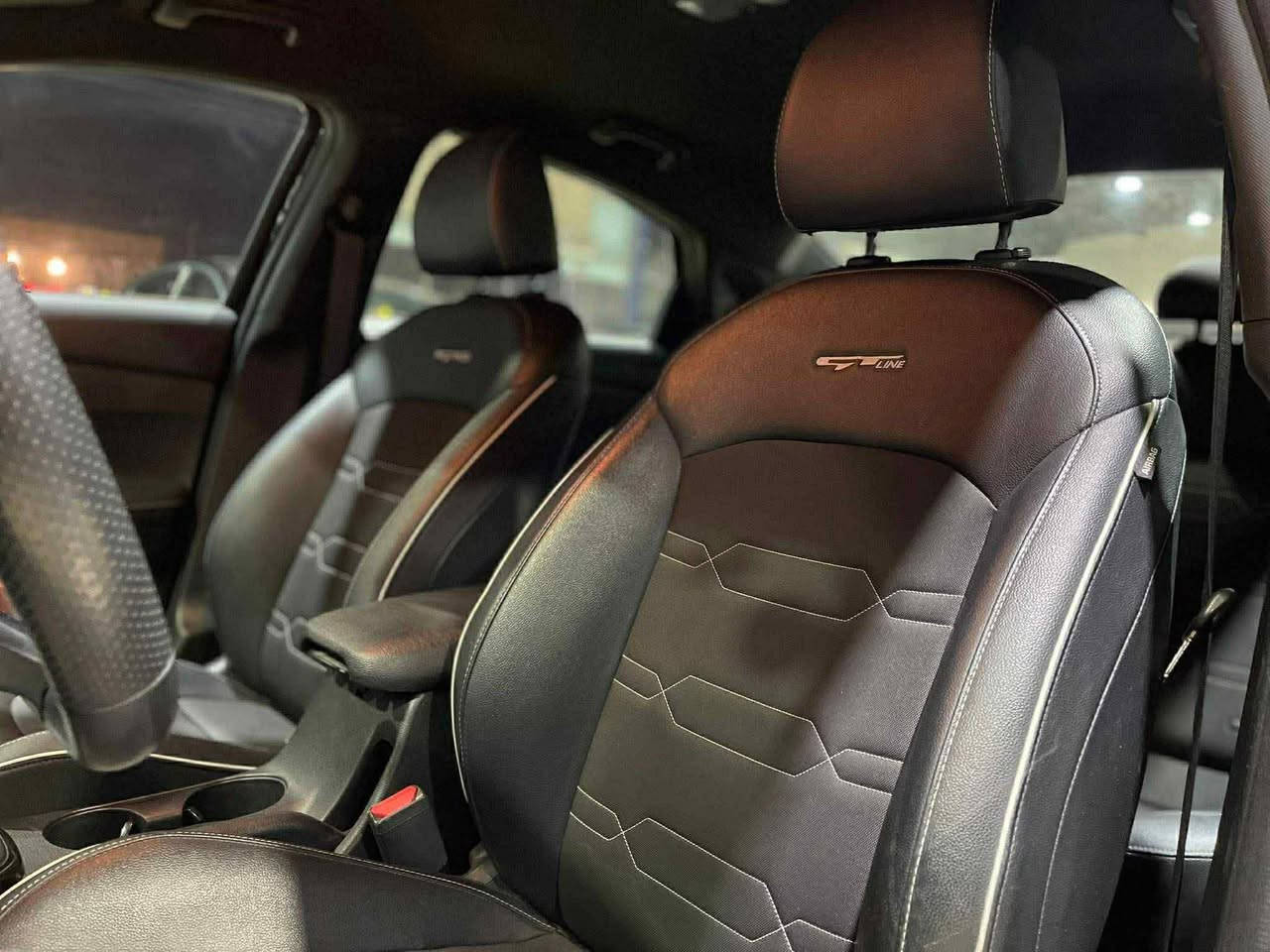 فورتي ٢٣ جي تي لاين بدون ايرباك رقم اربيل
جاملغ اماي عكس السايق وبارد بحافة البنيد 
ماشيه ٥٢ الف ميل
فول عدا الفتحه محرك ٢٠٠٠ دوش 
السياره جديده وحلوه 
السعر ١٥٨والشراي يدلل
مكانها نجف 
***********
