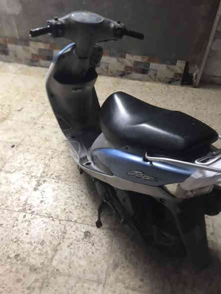 سلام عليك دراجة منغولي للبيع محرك بلادي 49مامفتوح جراد مال رمبة اشاير شخالة سلف شغال لايت شغال بكلايت شغال هورن شغال صالنصة FMدراجة ناشفة مكفولة مال رمبة صارلهة اربع شور من مطعهة لسعر 675 وبيهة مجال قليل رقمي***********
