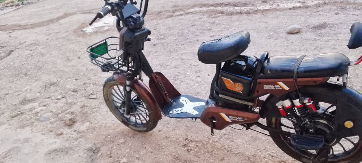 ماطور شحن للبيع السعر 180الف وبي مجال  الاتصال على الرقم *********** للاستفسار
