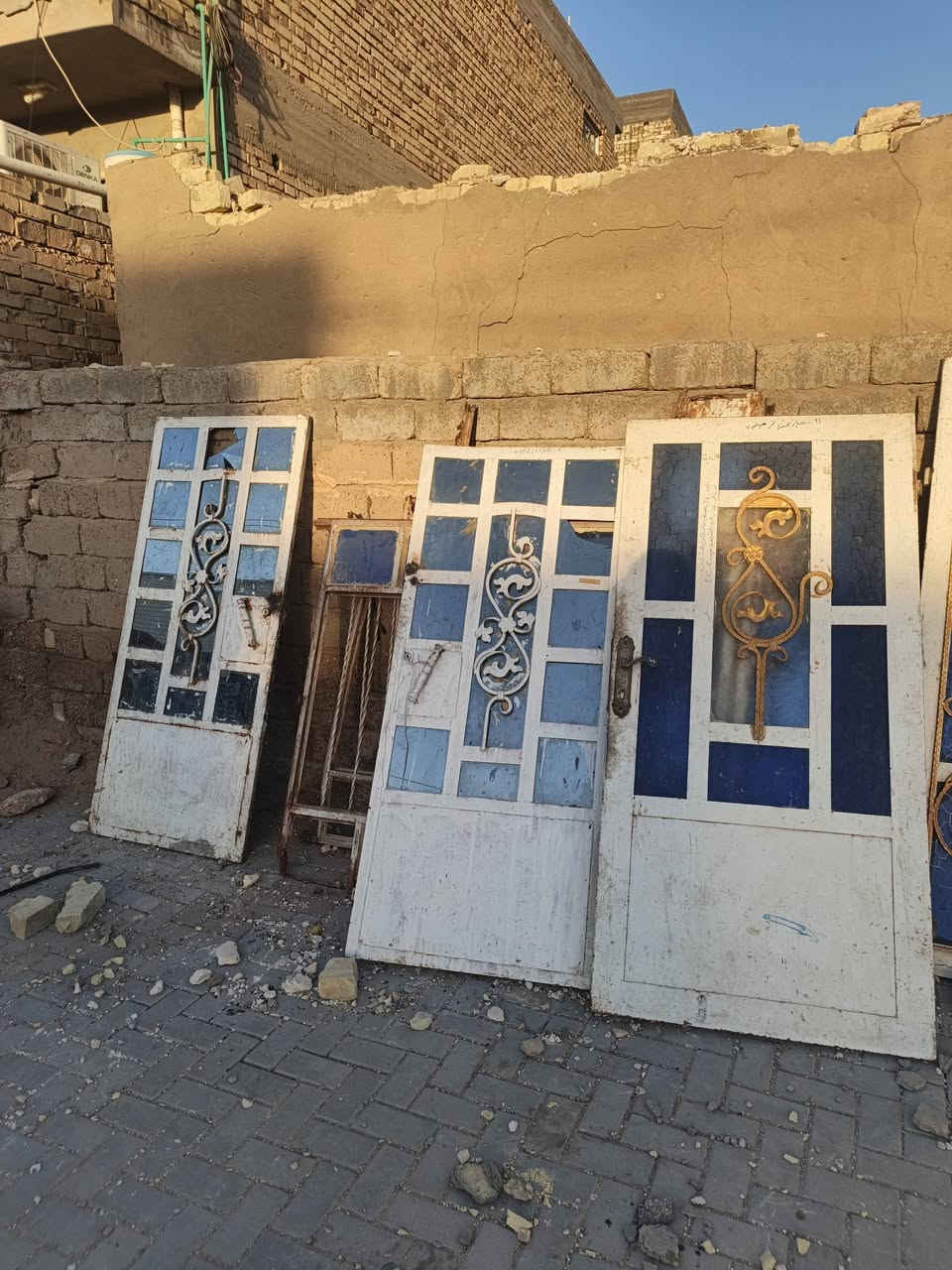 السلام عليكم
شبابيك وبيبان حديد للبيع
تواصل خاص


**إذا كنت صاحب هذا الإعلان وتريد حذفه لأي سبب، رجاءا أرسل رسالة إلى الدعم الفني**