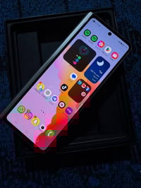 Z Fold3 ذاكره 512 الجهاز نضيف  للبيع او مراوس حسب القناعه 07722042274