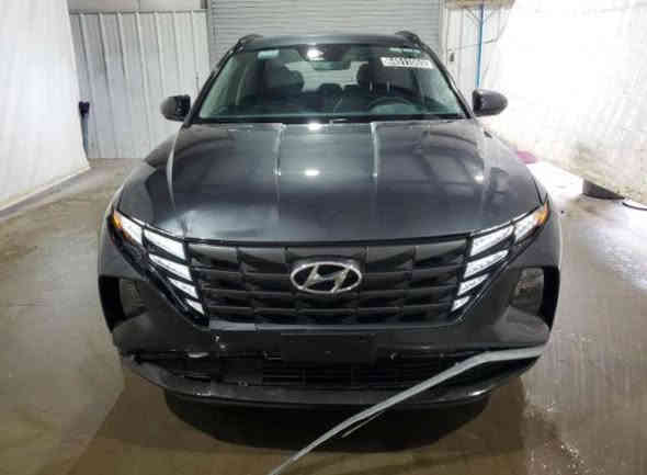 السلام عليكم 
توسان 2024 (امريكي)
لون رمادي
ضربت السيارة صندوك مبدل وبل خشم مال بنيد بارد صور الحادث بل منشور بدون ايرباك
 
تشخيل بصمة
ابواب لمس
كشنات حار
رادار360
جنطة كهرباء
كشن كهرباء
وبيهة بعد موصفات
ماشية 62 الف
بدون ارقام المنفيز بسمي 
سعر ب182 وبيهة مجال
***********
وتساب ما متواجد خاص 

مكان السيارة بغداد الامين الثانية
