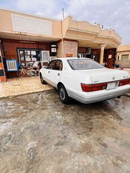 السلام عليكم بطه منفصل موديل 1995 للبيع بيها مكانين صبغ محرك كير ففتي 2500 شرط رقم صلاح الدين الماني سنويه 2027 شرط التحويل السعر 43 وبيها مجال تفاصيل اكثر اتصال ع رقم 
***********
