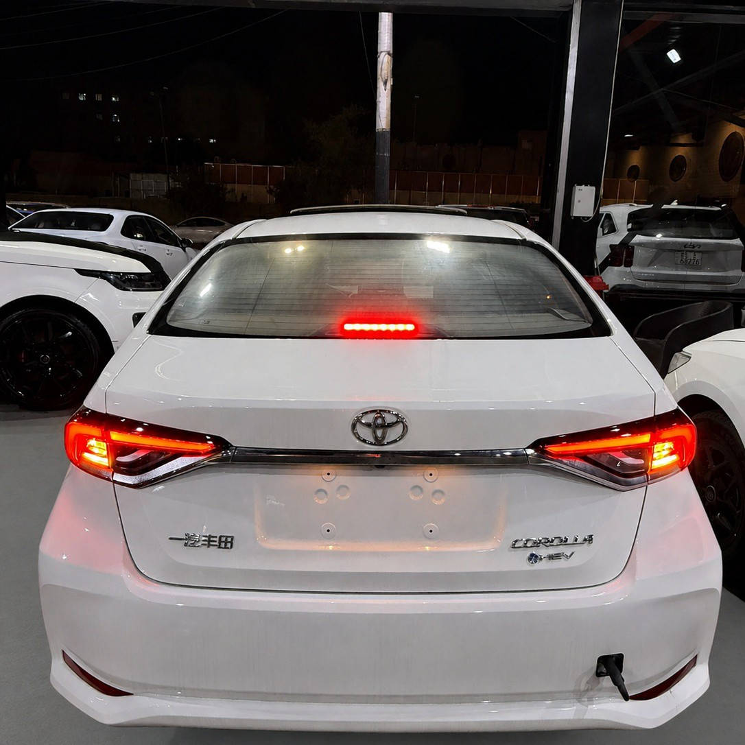 🚗🔥 تويوتا كورولا 2025 – خليجي 🔥🚗
✨ عروض مميزة من شركة دايموند لتجارة السيارات ✨

إذا تدور على سيارة اعتمادية + شكل أنيق + صرفية ممتازة…
كورولا 2025 هي خيارك الصح 👌

✨ التفاصيل:
✔️لايت زنون 
✔️بلوجكتر(كشاف)
✔️رادار امامي
 

✔️ إصدار خليجي 🇦🇪
✔️ دواخل لون أسود فخم 🖤
✔️ محرك اقتصادي قوي
✔️ قير أوتوماتيك ناعم
✔️ شاشة وسطية + بلوتوث
✔️ كاميرا خلفية
✔️ تبريد ممتاز يناسب أجواء العراق

📍 سيارة جاهزة للتسليم وبحالة ممتازة
📞 للحجز والاستفسار راسلنا خاص أو اتصل الآن


**إذا كنت صاحب هذا الإعلان وتريد حذفه لأي سبب، رجاءا أرسل رسالة إلى الدعم الفني**