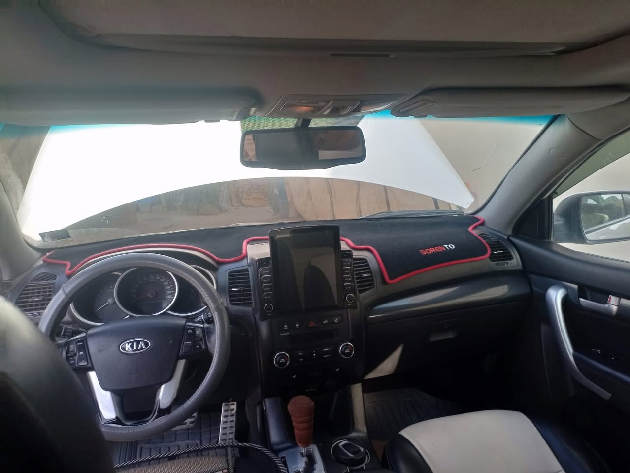 سلام عليكم البيع سورنتو خليجي 2010مكفوله كفاله عامه سته سلندر بني راما بصمه كامل مواصفات مكان السياره صلاح الدين قضاء العلم رقم سياره بغداد ***********
