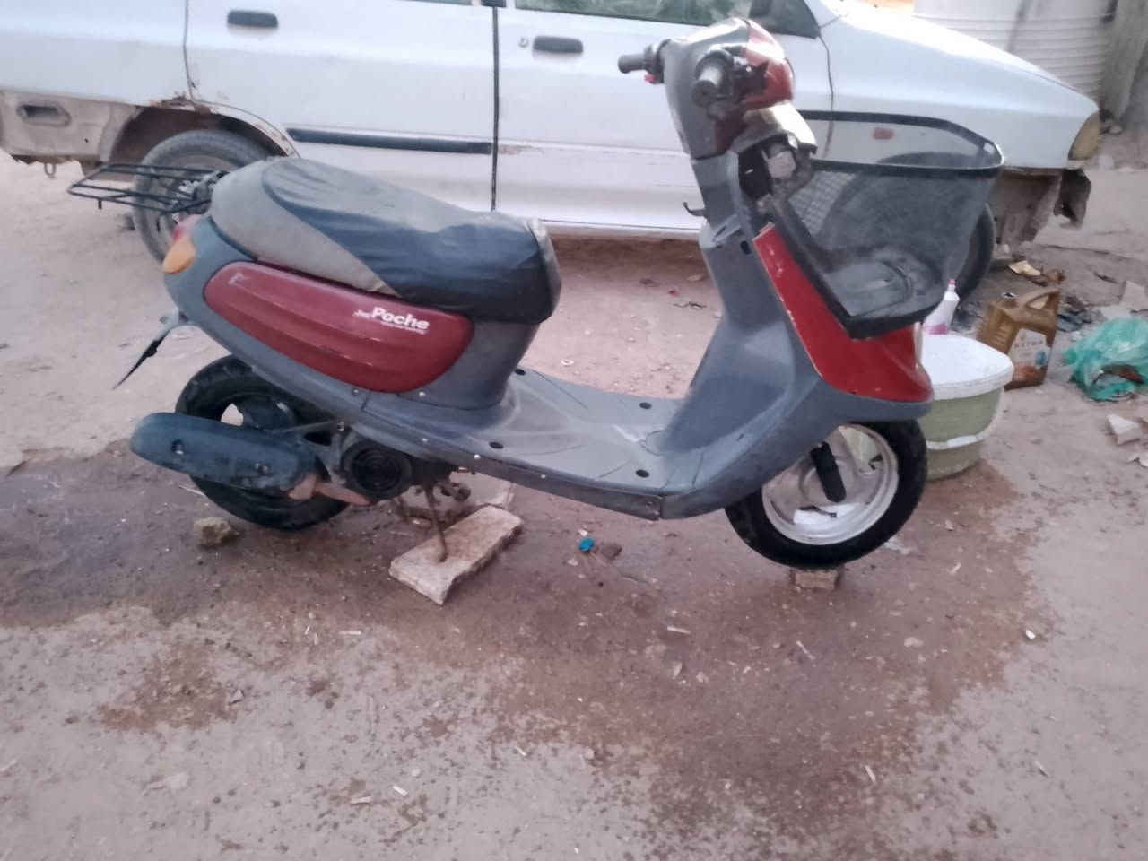 دراجه البيع شقله كمله بس باتري عوزه السعر200هاذا رقمي بي وتساب ***********
