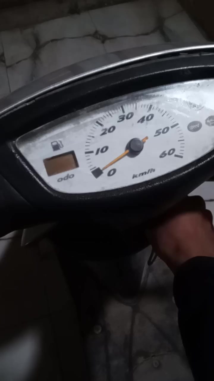 سلام عليكم دراجة للبيع نكرة سلف كلة شغالة اشاير لايت أمامي خلفي فقط قفل الجنطة مايشتغل *********** هذا رقمي سعر 425
