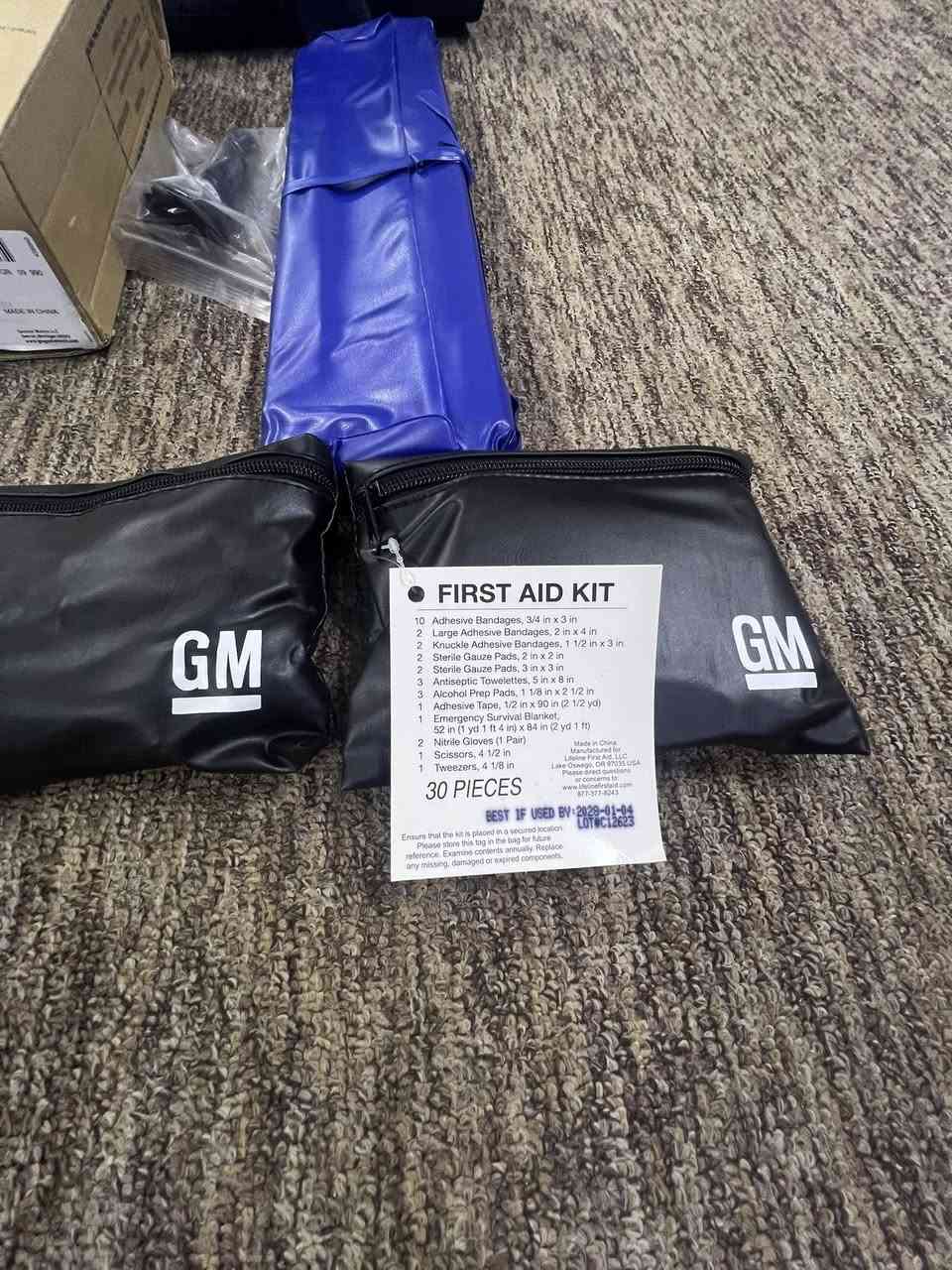 كاعيات جمسي 23او24 (sli)او(slt)معدات جمسي اصليه كامله هيه والجنطه السعر 225بيها مجال بسيط العنوان بغداد حي جميله الرقم ***********
