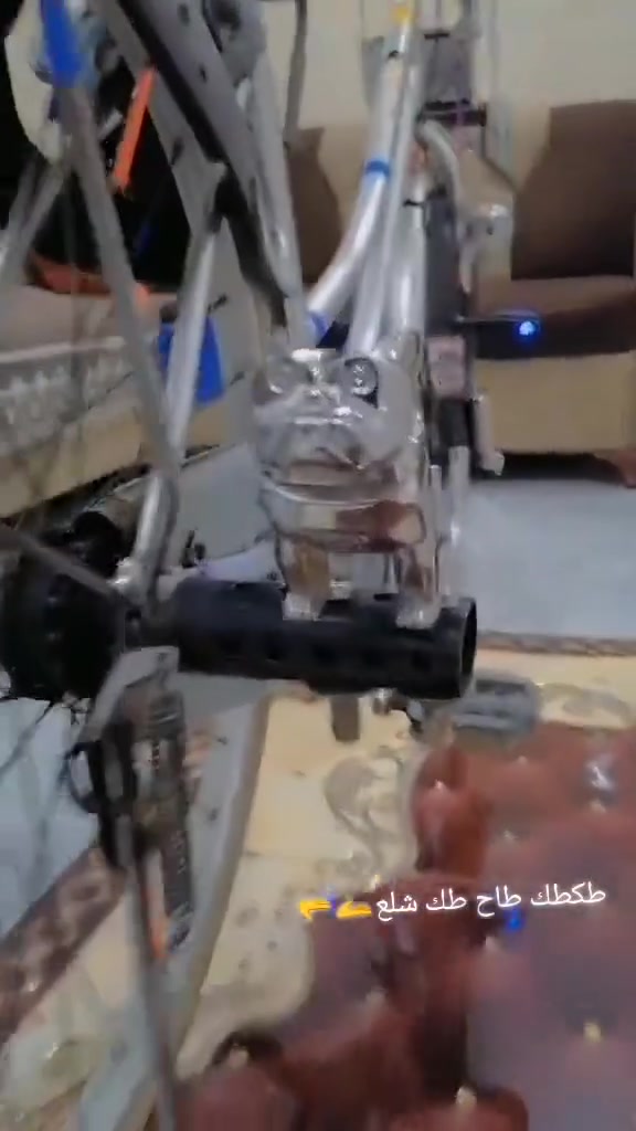 سلام عليكم شباب هاذه البايسكل للبيع شراي يجي خاص 90 وبي مجال وانه نزعت الجمبزه وموجوده عندي الجمبزه


**إذا كنت صاحب هذا الإعلان وتريد حذفه لأي سبب، رجاءا أرسل رسالة إلى الدعم الفني**