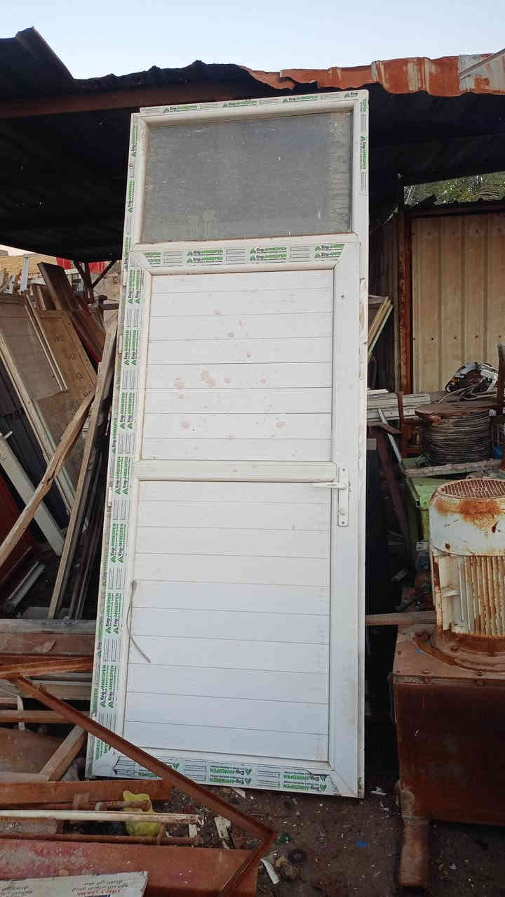 السلام عليكم متوفر انواع الحديد بي ارسي جديد سندويج مستخدم كميه خير من الله اي طول اتريد بيبان حديد و الامنيوم و BVC مستخدم وجديد وشبابيج حديد والامنيوم وBVC جديد ومستخدم قياسات متوفره دنك جملون شيلمان مستخدم وزاويه جديد ومستخدم ويوجد جادر مال بي ارسي وجينگو وبواري مربع ودائري ويوجد بلاستك ثقيل وبوري حديد ثقيل وميز حديد وكافه انواع الحديد شتريد موجود غير ذني الذكرتهن كلشي موجود جملون وغيره من الثقيل بعد.       المكان ناصريه قرب سجن الاصلاح ساحه رياض مقابيل البنجرجي خالد للاستفسار رقم الهاتف موجود. ***********
