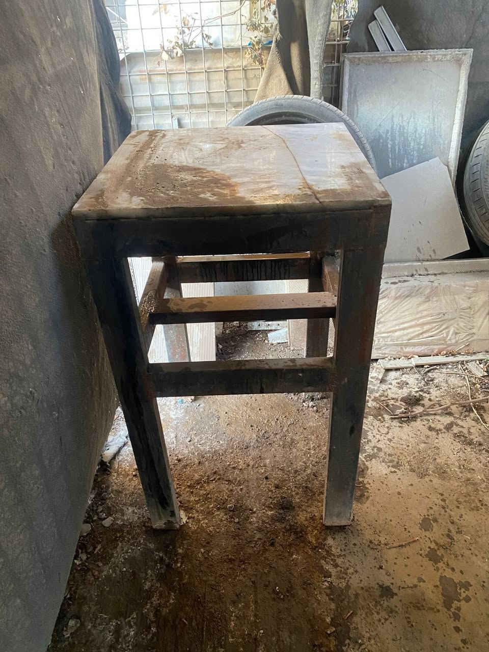 السلام عليكم غراض مطعم للبيع شوايتين هنه وميوزتهن كاملات وشغالات وحدة ٦ عيون والثانية خمسة عيون 
وميز تقطيع لحم
ميز باريستا والثانيه مال تحضير 
خلاط ثومية كبير فافوم اصلية
لوكو عام
وغراض بعد اكو هواي
راسلني خاص وتدللون
مكاني بغداد كمب سارة


**إذا كنت صاحب هذا الإعلان وتريد حذفه لأي سبب، رجاءا أرسل رسالة إلى الدعم الفني**
