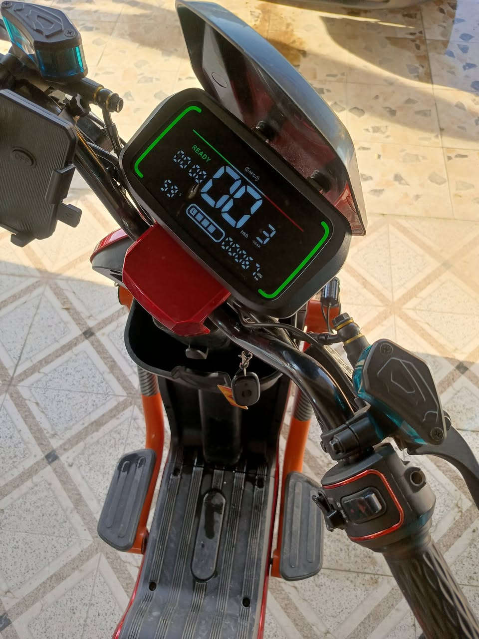 سلام عليكم بيع/او مراوس بماكس
دراجه R9.2025صارلها شهرين من نزلت للشارع جديده خير من الله شحنها كلها شغاله كامله مكمله سعر 550 وبيها مجال للشراي او مراوس ماكس بوليس....
***********

