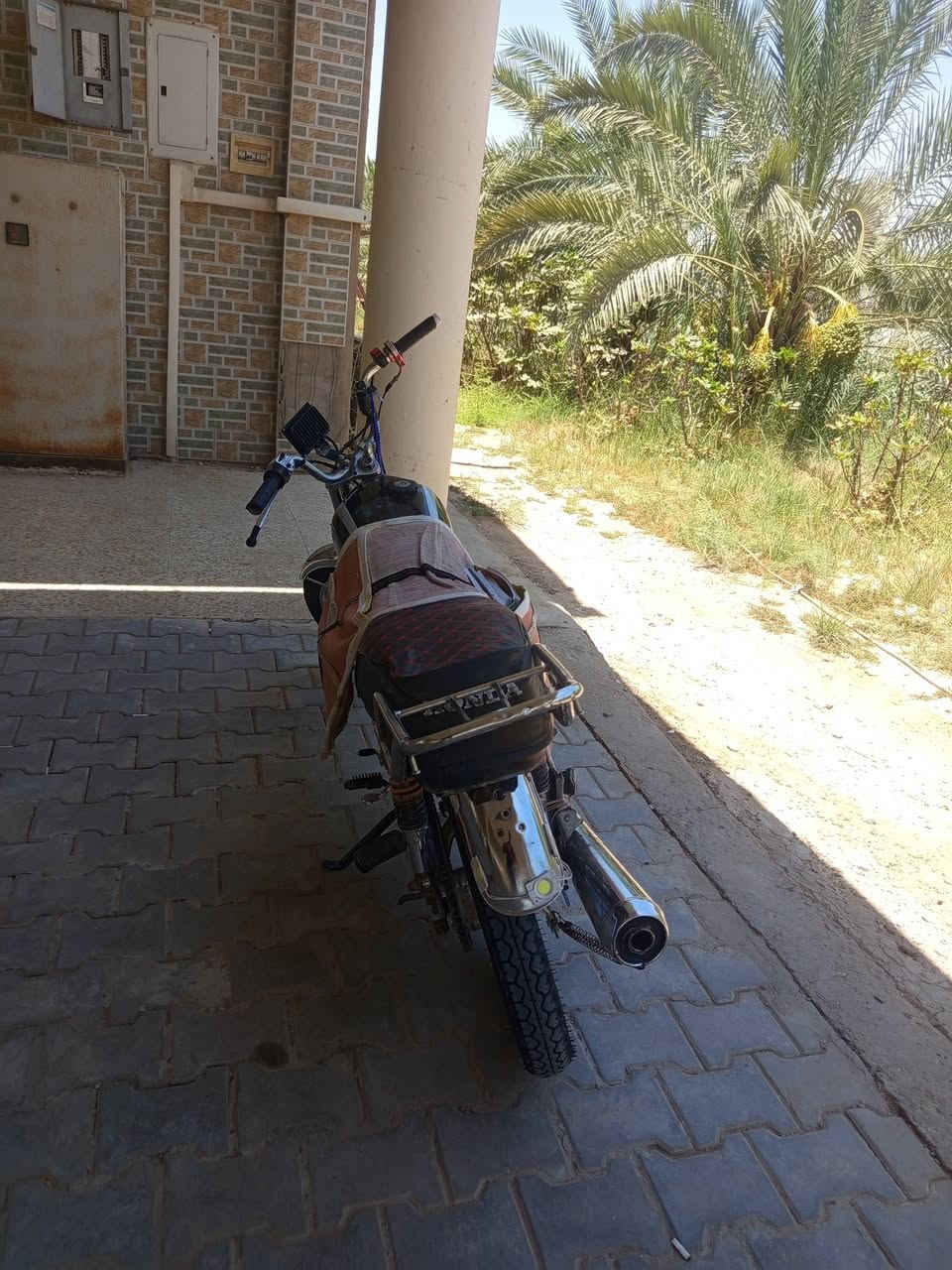السلام عليكم دراجه اربعه كير كلك كلك ماعازه شي دراجه تخبل تاخذه ماتذب عليه ربع  مكان النجف حيره السعر 275 وبيه مجال الجيه *********** واتساب
