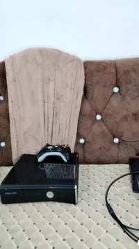 عندي اكس بوكس بيع 125بي محل رقم 07761222773