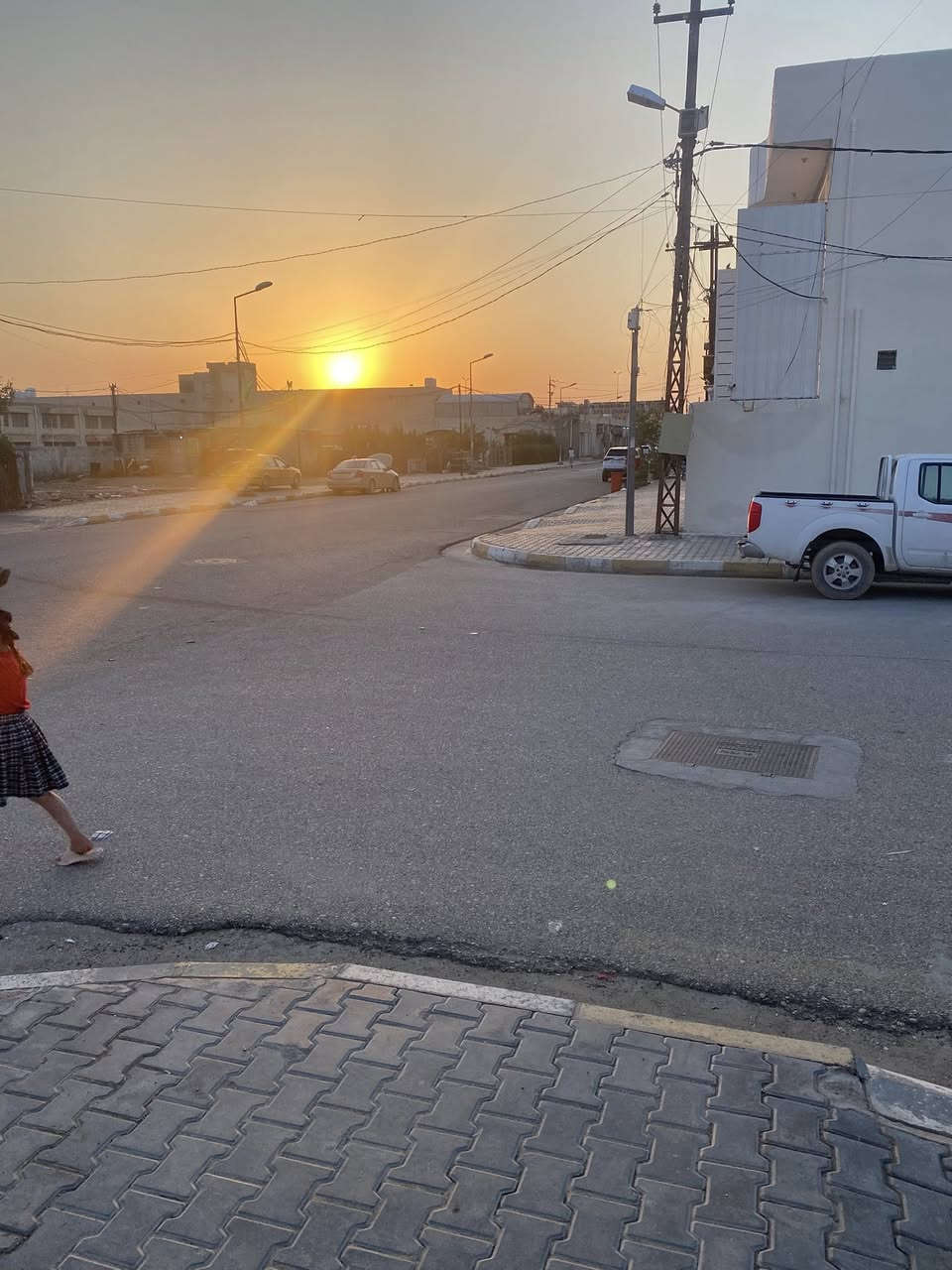 السلام عليكم يوجد بيت للبيع مساحه ٢٠٠متر بالخاجيه قريب شارع ٤٠ يبعد عن شارع ٤٠ ١٥٠ متر وقريب السوك الجديد الي بالخاجيه سوك العصري طابقين ركن مطروح على شوارع ٢ على ٢٠ وجه على ظهر مدرسه وبحلك شارع ٨ بي خمس غرف نوم بناء جديد ونضيف موقع جداً مميز شراي وفلوس جاهزه تكعد ويه راعيه مباشر سعر خاص


**إذا كنت صاحب هذا الإعلان وتريد حذفه لأي سبب، رجاءا أرسل رسالة إلى الدعم الفني**