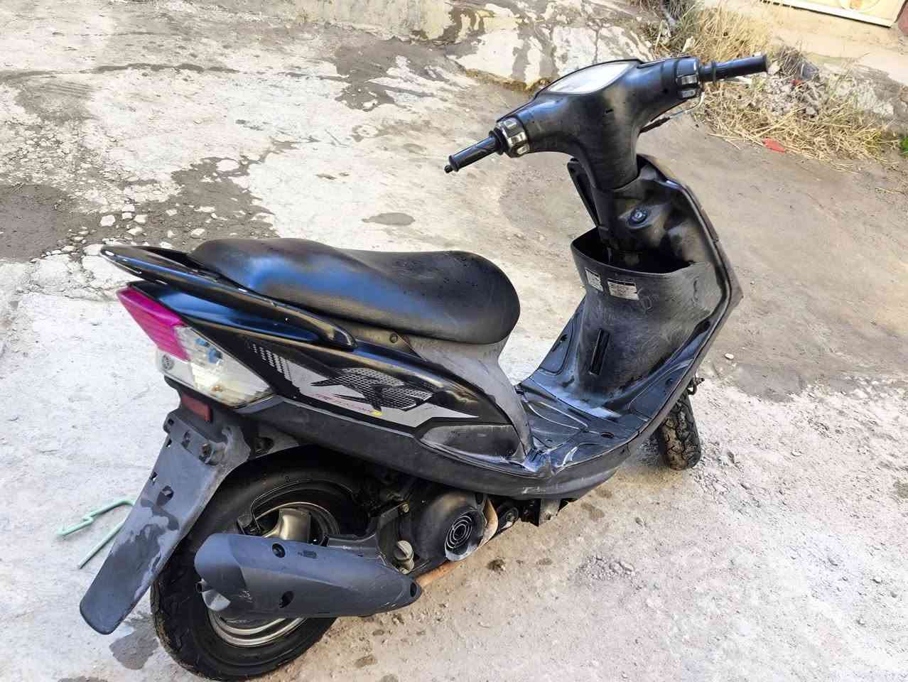 سلام عليكم (اللهم صل على محمد وآل محمد)اخوان ماكس عدلة للبيع كفرات ختم واحد ويه المكينة كلشي مامبدل بيها دراجة على ايد وحده وصل معرض موجود فول نضافة اروح بيها للمدرسة وارجع كهربائيات كلها شغالة شلعة معدل 110 شرط المكان حلة يم جسر الطهمازيه السعر 850 وبيها مجال واني خادم للاستفسار الاتصال على الرقم *********** أو خاص
