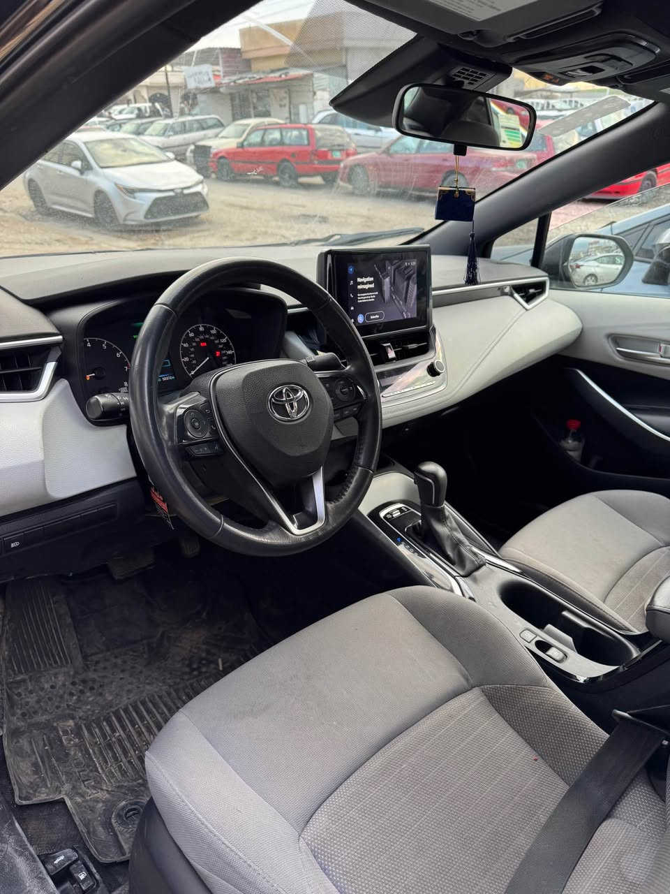 Toyota Corola SE 2024 تويوتا كورولا اس اي 
مرقم جاهز بدون مصرف مواصفات اس اي بصمة 
اربع قطع صبغ و قمارة شوي تعديل، شواصي سليمة
٥٠ الف ميل ماشية و ارباك سترن و بردة طاك

سعر 118 و مجال جداً بسيط و مكان عقرة "ئاكرئ"
واتس اب و كورك ***********
0750-7739471 اكر, نينوى
