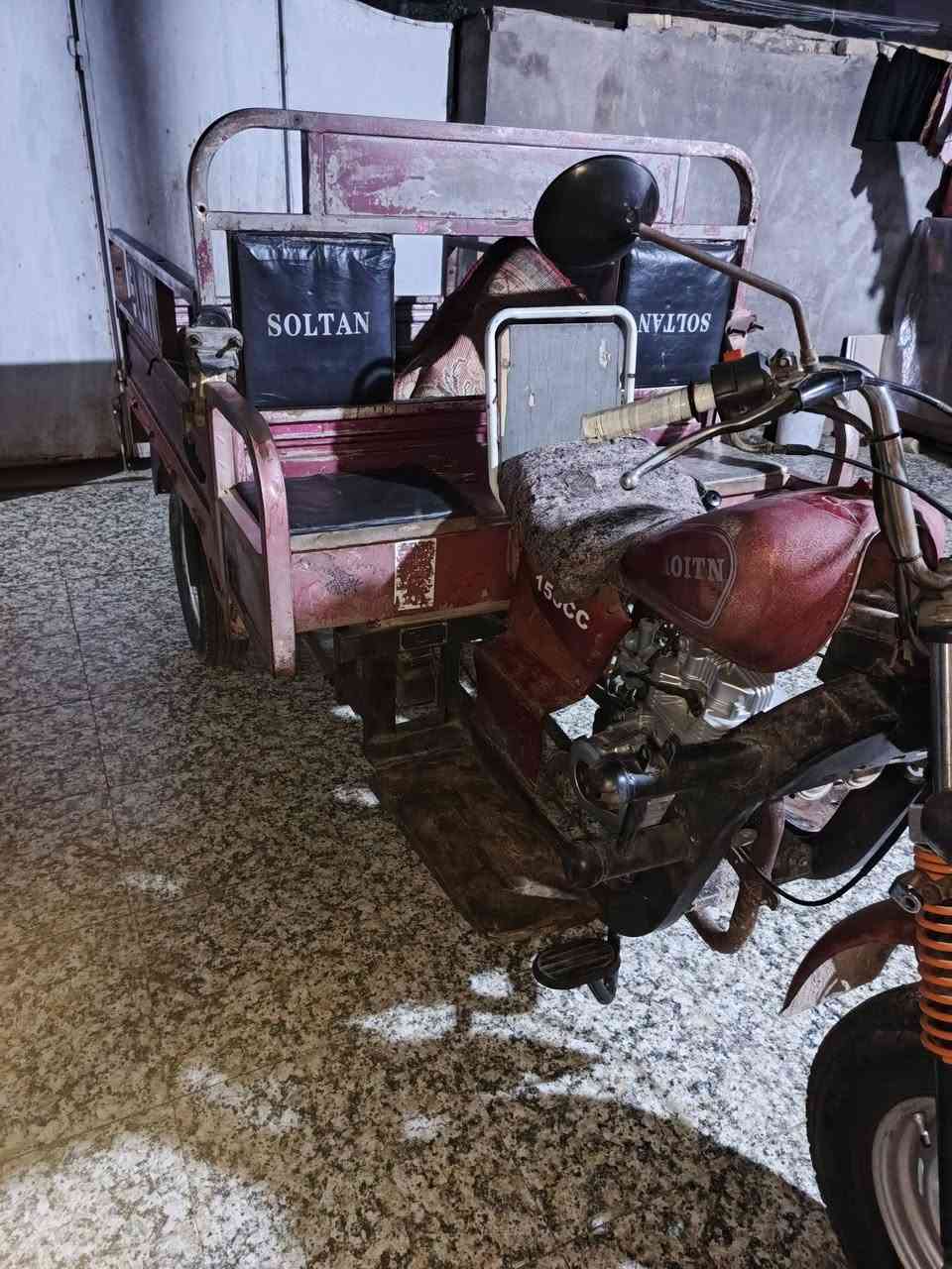 سلام عليكم ستوته صلطان 2015وراق بسمي ستوته مكفولة من كلشي سعر 1700 رقم الهاتف***********
