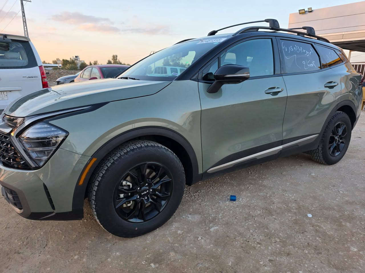 السلام عليكم
لبيع كيا سبورتاج 
موديل 24 
اكس برو فول مواصفات 
دخول جديد بسمي تترقم جميع المحافظات 
حادث كما موضح بالصورة ورقم الشاصي مرفق بل منشور 
تبديل جاملغ نفس الون وبارد بل بنيد 
مكاني بابل 
السعر ب210وبيه مجال 
***********
