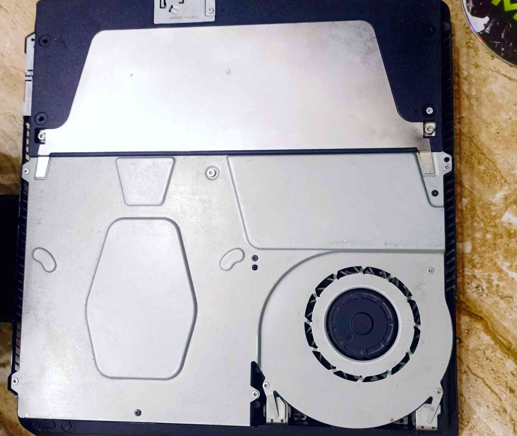 بلي4 سلم +قرص ملاكمه +قرص بيس 2021+قرص بيس لعبه حربيه +لعب داخل الجهاز بيس 2022+قاعدة تبريد  وشحن يدات ورف اقراص+يدتين اصليه وعاديه السعر 350
للستفسار ***********
