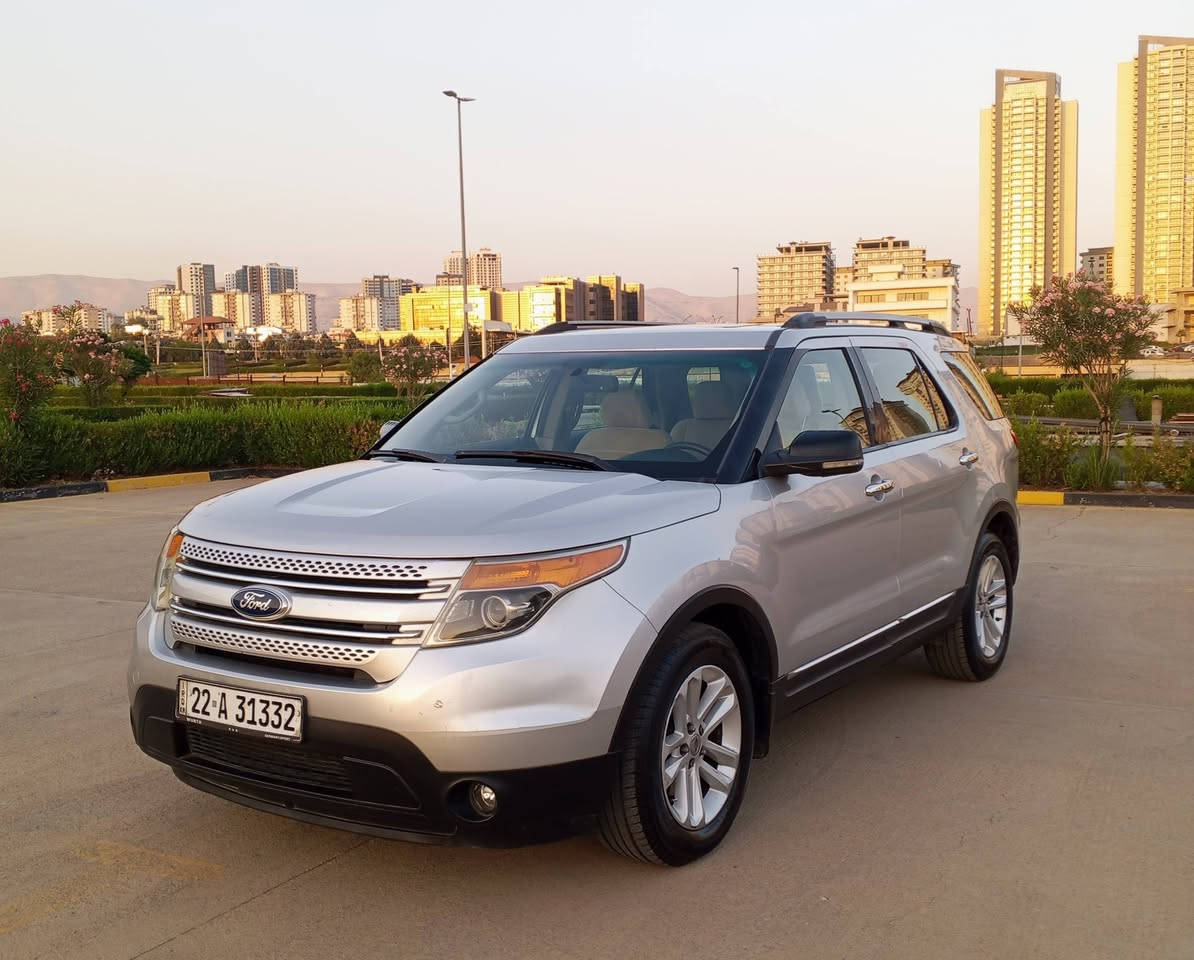 ‎Ford explorer 2011 niva
‎فورد ئیکسبلور 2011 شریکة نيڤا
‎محرک 6 سلندر  3.5 تاک اکسل 2  ویل
‎كشنات كهرباء 3 مقعد تبريد مركزى
‎داخل بیجی 7 راکب
‎ شغال و کامیرا و حاسه شاشە کبیر 
‎سقف بانوراما
‎باب صندوق كهرباى
‎بيدون صبغ بيها شويه بارد سنور موجود بالصور
‎ماشیە 120 الف 
‎رقم اربيل
‎رقم و سنويه جديد باسمی
‎مكان سليمانيه
‎سعر 129$
‎رقم موبايل ***********
