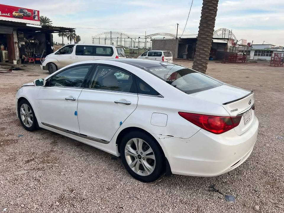 107سوناته خليجي موديل 2011فووول واحد على واحد كير تبريد مكينه خير من الله بيه جاملغ خلفي كلير فقط سيارا جديده ترأيه كلش حلو وناعم السعر 107 وبيه مجال بسيط، مكينه ٢٤٠٠دوش بغداد رقمه عنواني حله مركز مدينه *********** حلة, بابل
