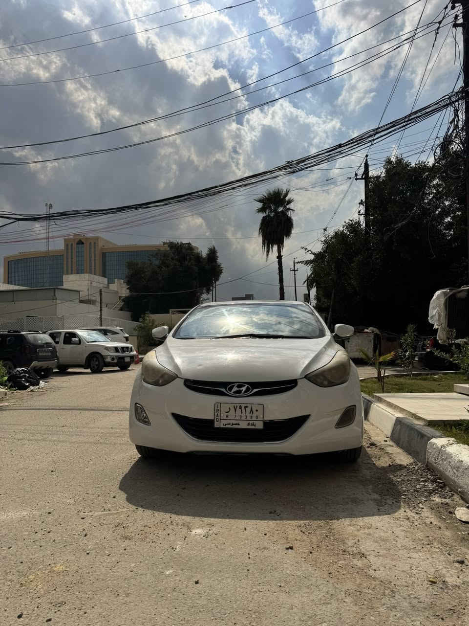 النترا خليجي بلادية موديل 2014 رقم بغداد محرك 1800 مكاني بغداد الجادرية بأسمي ماشية 112 الف كيلو متر .. فول مواصفات ماعدا البصمة ..*********** موجود واتساب مع الماسنجر
