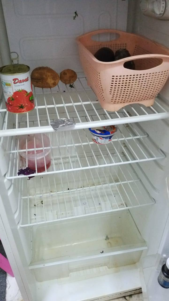 سلام عليكم

الي عنده طحين تمن شكر جاي زيت.  محتاجينهن للعوائل المتعففه هواي كاعد يناشدونه. واعتبره ثواب بروح موتاك 

والي يحب يساهم بشراء مسواك للعوائل المتعففه. يكدر يساهم عن طريق الماستر او يشتري المسواك هوه وانا اجي اخذهن ووزعهن.

لي عنده طباخ كيز. بوفيه كنتور ايش عندك ماتحتاجه غير يحتاجه جزاكم الله خير واحته نجي للبيت ناخذهن ونوصلهن للعوائل المتعففه. 

لتبرع راسلني خاص او اتصال علئ رقم *********** 
او تبرع ماستر كارد. 2820417265
