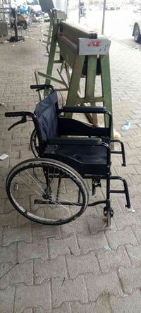 عربانة للبيع السعر 50 الف وبيها مجال حيل نظيف بس أرضيات مال رجل ما بي ...