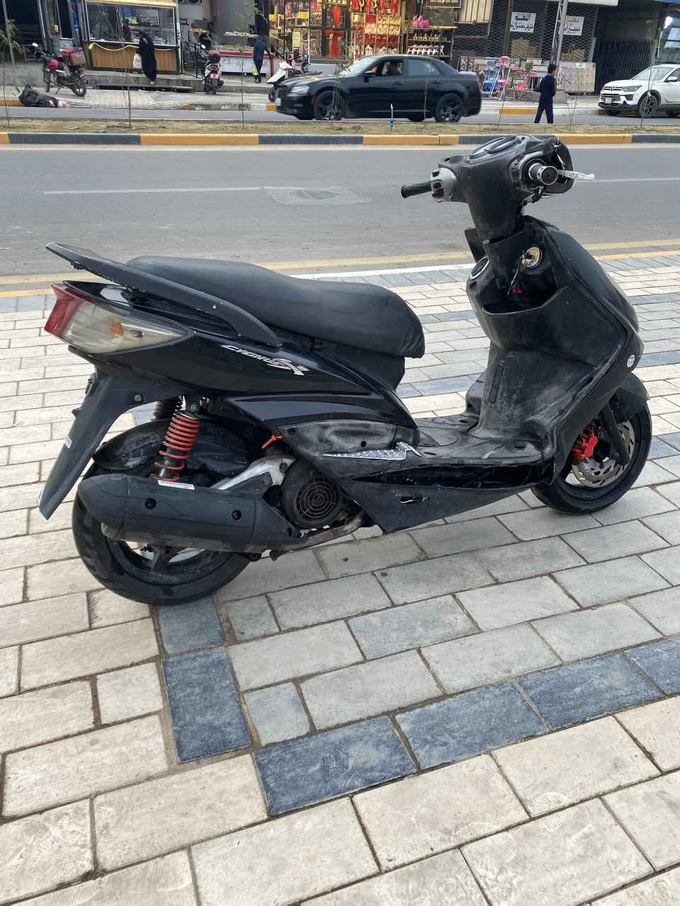 دراجه سكنس فحل كابريتر اي نقص مابيه 
السعر ٦٥٠
العنوان : بغداد الدوره ابو دشير
الرقم ***********
