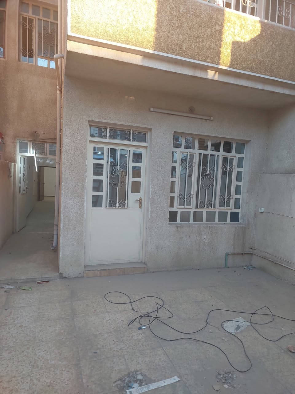 دار للبيع مساحة ١٠٠ متر حي الجهاد ال95 قرب شارع العام خلف البشير 2 وسوق الشعبي مربع الذهبي نظافة ١٠٠/١٠٠ ٣ غرف نوم وصاله ومطبخ وملحقات كاملة
للاستفسار اتصال او مراسلة الرقم ***********
