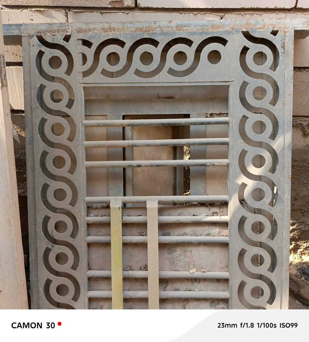 السلام عليكم/ بيبان وشبابيك للبيع كلهن جدد وكاملات هنه وجام وبيبان غرف خشب شوفت عينك للستفسار اتصال على هاذه الرقم *********** /العنوان البصرة عويسيان
