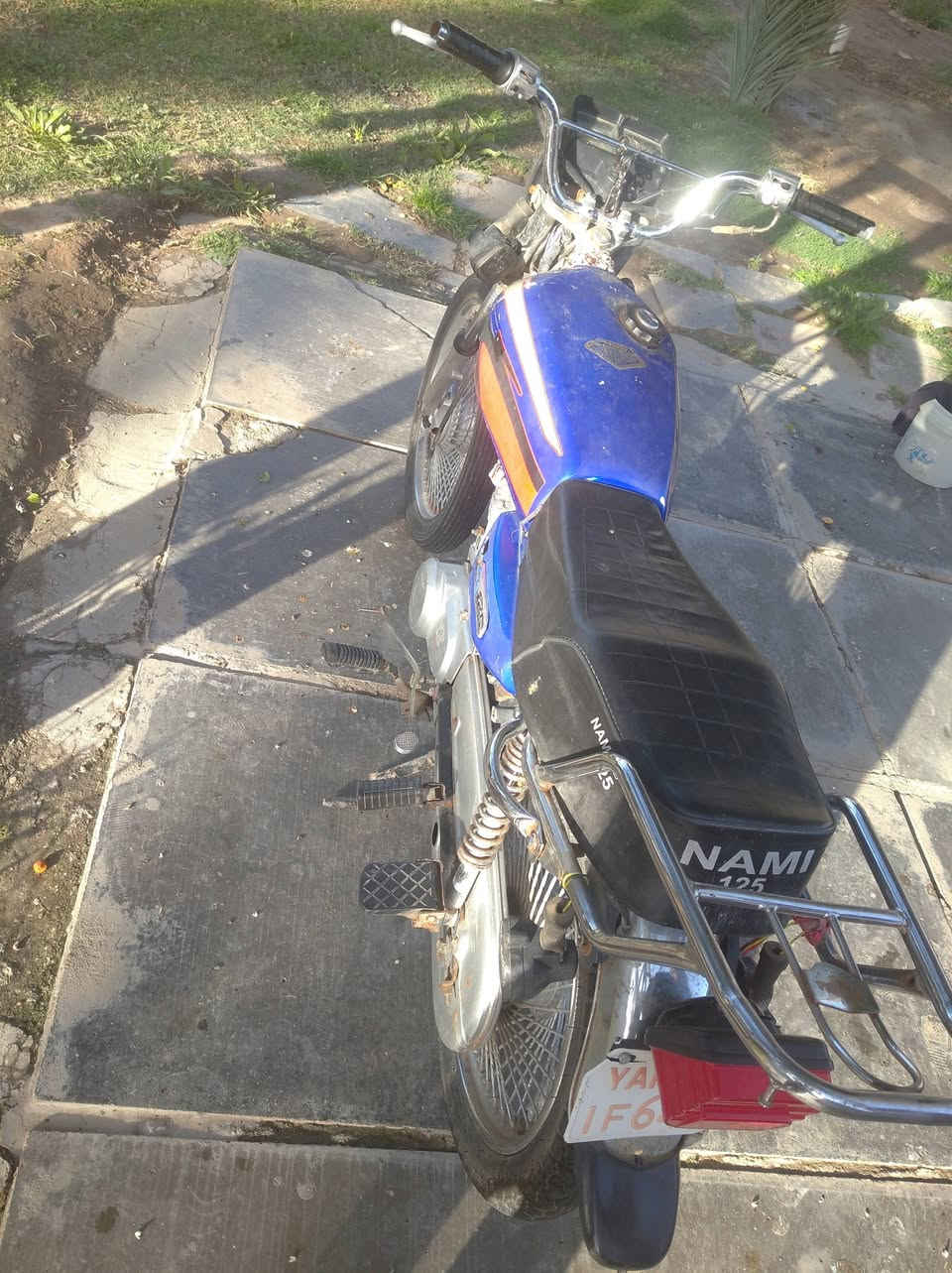 السلام عليكم دراجه للبيع نظيفه كلش الدراجه كلك المكان  الطليعه السعر خاص غير متواجد  
ع الفيس  و هذا رقمي  ‏‪0782 930 6468‬‏
