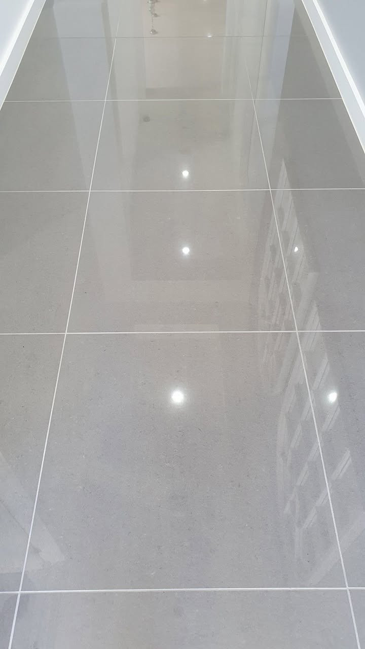 كادر كامل شغل ولا غلطه رقم التواصل ***********
