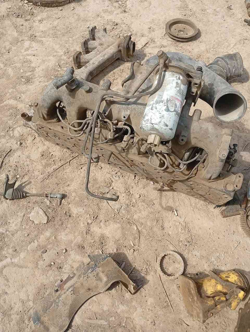 سلام عليكم محرك نيسان امفصخ اكرنك سايس عشرين سلندر استندر كاور جديد نقص بم وتاروسه  وسلف وداينمو ***********
