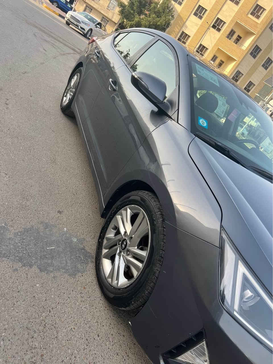 سلام عليكم النترا 2020فول 1/1بصمه فتحه سياقه ذاتيه كشنات تتفه وتبريد رادار مكينه 2000دوش كير اي تي المرغوب حادثه قبغ جنطه وجاملغ خلفي بدون دواخل كلش غفيفه سياره جديده مال بيت وبسمي ورقم جديد وسنويه جديده العنوان الاعظميه السعر140رقم 
*********** بغداد, العراق
