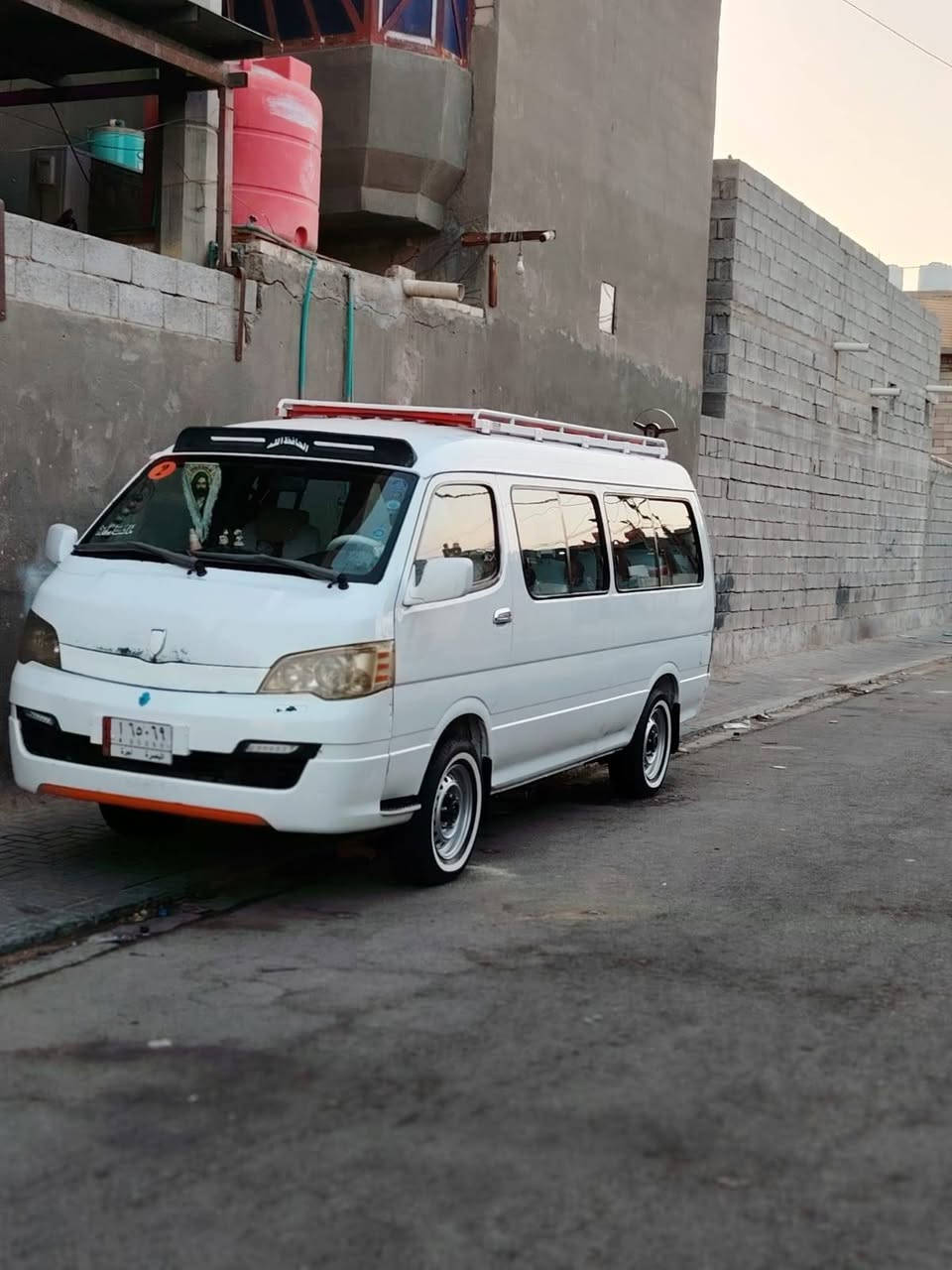 سياره سوليه للبيع سعر 75 عليها غرامات وهيئه 2014 سياره جديده جاهزه
***********
