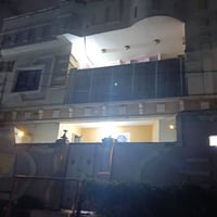 بيت 100 متر طابقين حي اور الثانيه  الارضي غرفه 4*4 ديوانيه 5*4 صاله 7*...