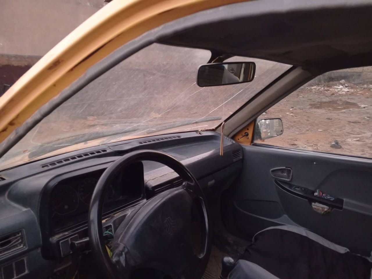 السلام عليكم ورحمه الله وبركاته سايبا للبيع عنواني ديوانية مركز المدينه راعيه موجود ما مسجله هيئة 
مكينه كايمه قبل سبوعين شاد باتري و بخاخات كوري و بلكات و واير بلك مبدل  شاصي طبله جديد ب 150 الف شتغلته 
سعره 10 بيه مجال ***********
