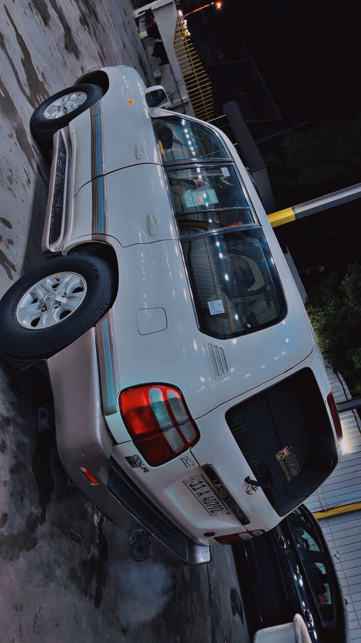 سلام عليكم للبيع لاندكروز ٢٠٠٧ اصل فول موصفات للاخير بيه حزام رشينه مكان الخطه بعدهي حته مامبولشه جاهزه السياره بيه بس شيال مال الكاردن نقص اما باقي مكينه كير تبريد حداديه عليه تخم بالون سياره حلوه مكانه ناصريه السعر ١٤٨ وبيه مجال بسيط كلش *********** رقم بغداد جديد
